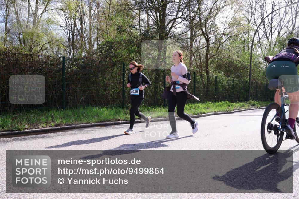 12.04.2026 - 45. Internationalen Wilhelmsburger Insellauf Yannick Fuchs http://msf.ph/oto/9499864 12.04.2026 11:08:11 Laufen 2929 meine-sportfotos.de