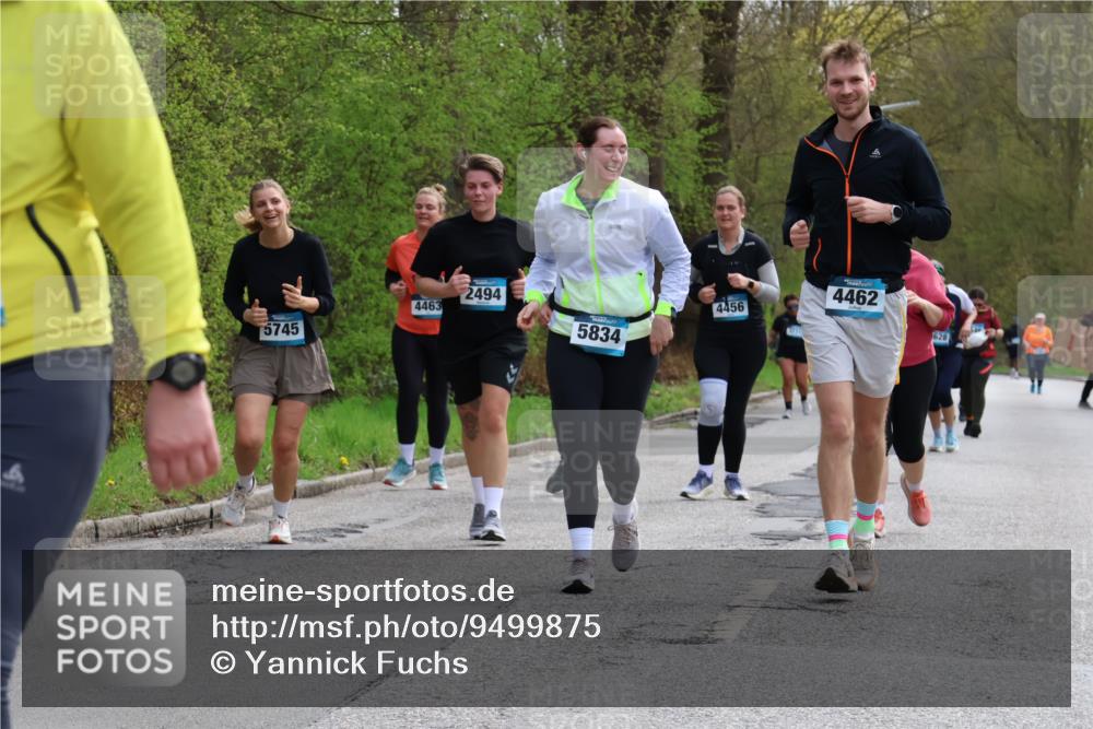 12.04.2026 - 45. Internationalen Wilhelmsburger Insellauf Yannick Fuchs http://msf.ph/oto/9499875 12.04.2026 13:16:00 Laufen 4463, 5745, 2494, 5834, 4456, 4462, 628 meine-sportfotos.de