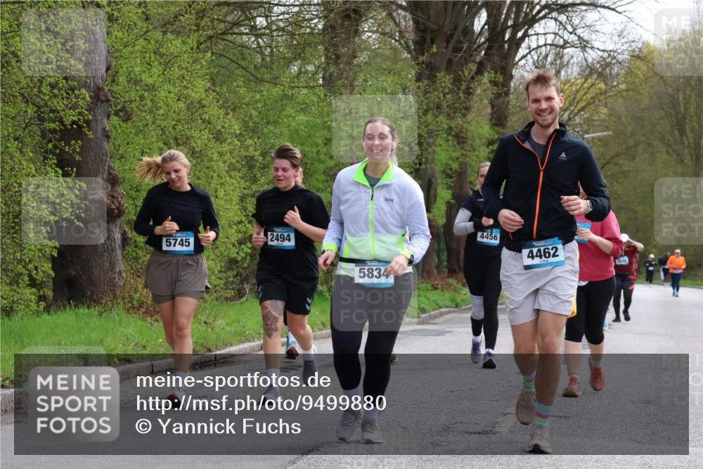12.04.2026 - 45. Internationalen Wilhelmsburger Insellauf Yannick Fuchs http://msf.ph/oto/9499880 12.04.2026 13:16:01 Laufen 5745, 2494, 5834, 4456, 4462 meine-sportfotos.de