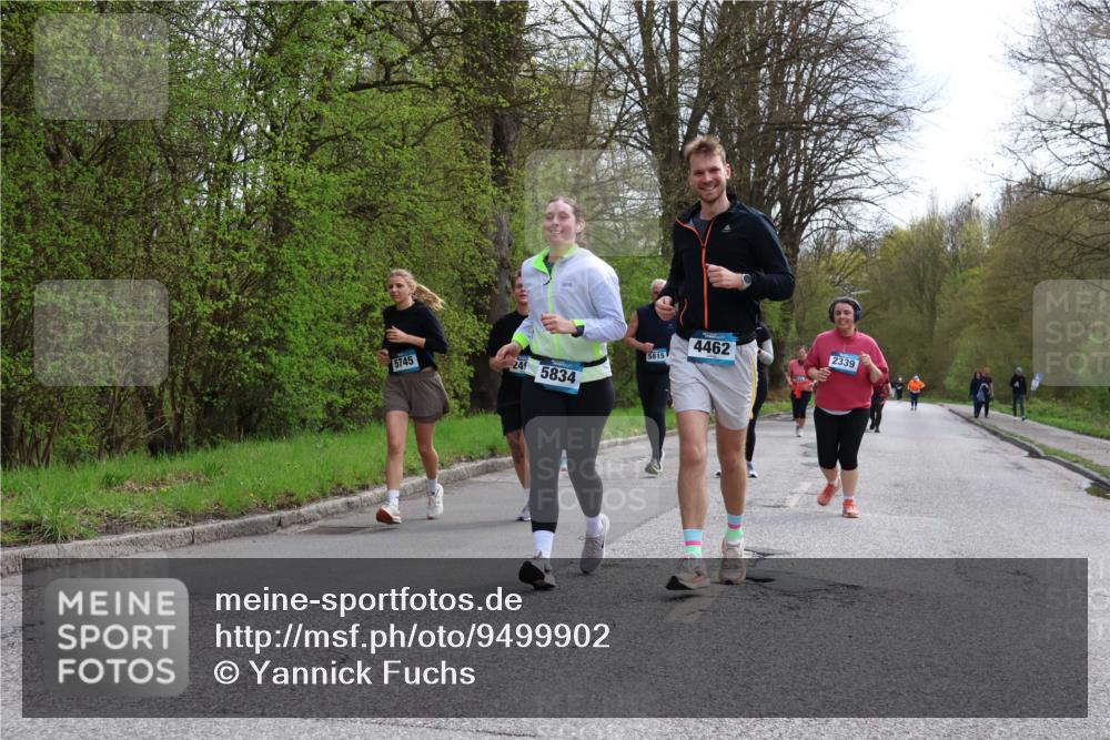 12.04.2026 - 45. Internationalen Wilhelmsburger Insellauf Yannick Fuchs http://msf.ph/oto/9499902 12.04.2026 13:16:03 Laufen 4462, 2339, 5815, 5745, 245, 5834 meine-sportfotos.de