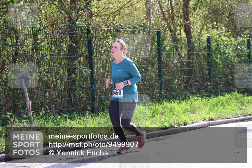 12.04.2026 - 45. Internationalen Wilhelmsburger Insellauf Yannick Fuchs http://msf.ph/oto/9499907 12.04.2026 11:08:21 Laufen 2450 meine-sportfotos.de