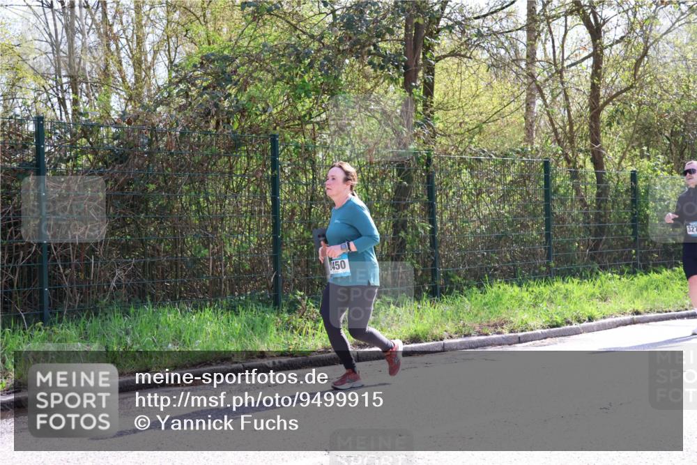 12.04.2026 - 45. Internationalen Wilhelmsburger Insellauf Yannick Fuchs http://msf.ph/oto/9499915 12.04.2026 11:08:22 Laufen 450, 327 meine-sportfotos.de