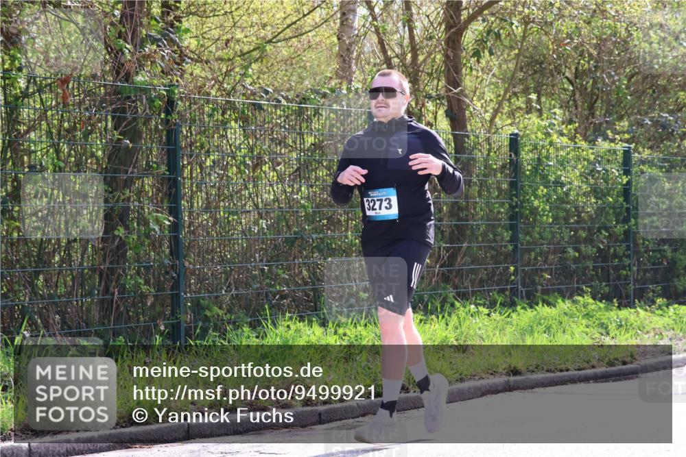 12.04.2026 - 45. Internationalen Wilhelmsburger Insellauf Yannick Fuchs http://msf.ph/oto/9499921 12.04.2026 11:08:23 Laufen 3273 meine-sportfotos.de