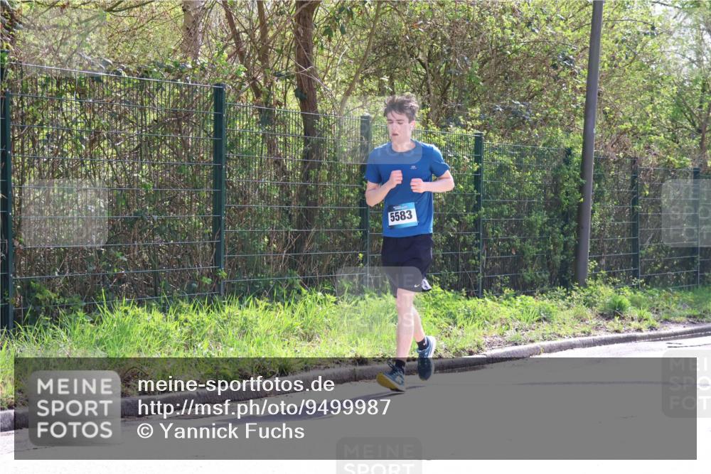 12.04.2026 - 45. Internationalen Wilhelmsburger Insellauf Yannick Fuchs http://msf.ph/oto/9499987 12.04.2026 11:08:38 Laufen 5583 meine-sportfotos.de