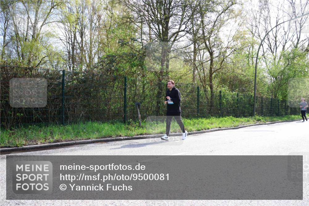 12.04.2026 - 45. Internationalen Wilhelmsburger Insellauf Yannick Fuchs http://msf.ph/oto/9500081 12.04.2026 11:09:30 Laufen 3719 meine-sportfotos.de