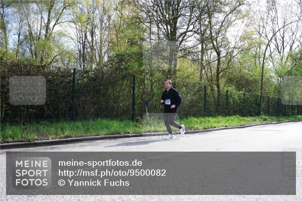 12.04.2026 - 45. Internationalen Wilhelmsburger Insellauf Yannick Fuchs http://msf.ph/oto/9500082 12.04.2026 11:09:30 Laufen 3719 meine-sportfotos.de