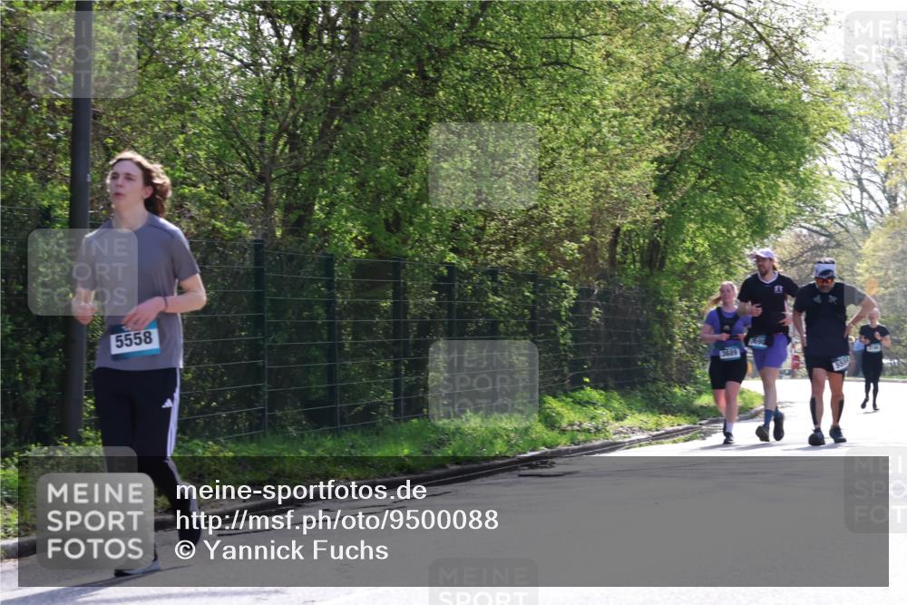 12.04.2026 - 45. Internationalen Wilhelmsburger Insellauf Yannick Fuchs http://msf.ph/oto/9500088 12.04.2026 11:09:33 Laufen 5558, 3659 meine-sportfotos.de