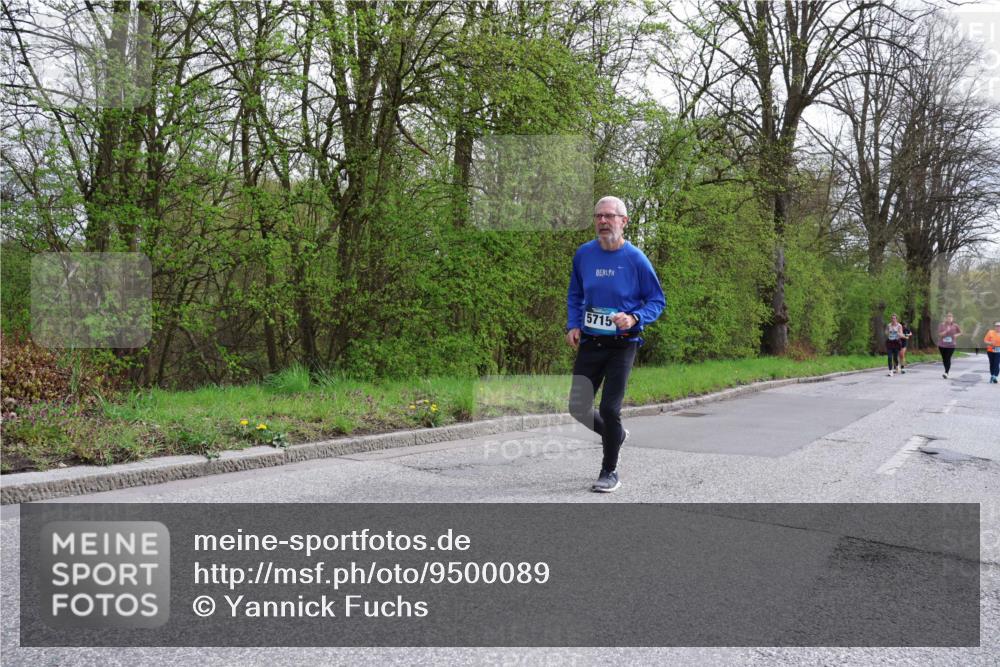 12.04.2026 - 45. Internationalen Wilhelmsburger Insellauf Yannick Fuchs http://msf.ph/oto/9500089 12.04.2026 13:16:26 Laufen 5715 meine-sportfotos.de