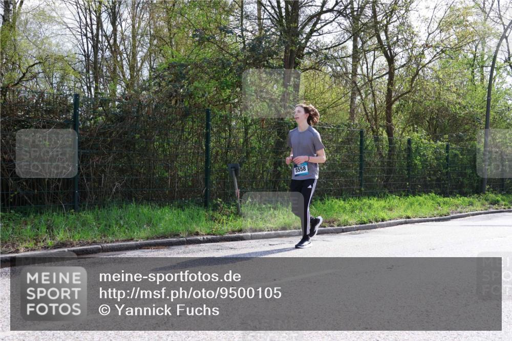 12.04.2026 - 45. Internationalen Wilhelmsburger Insellauf Yannick Fuchs http://msf.ph/oto/9500105 12.04.2026 11:09:36 Laufen 5558 meine-sportfotos.de