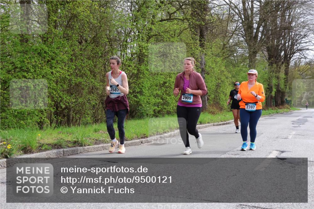 12.04.2026 - 45. Internationalen Wilhelmsburger Insellauf Yannick Fuchs http://msf.ph/oto/9500121 12.04.2026 13:16:33 Laufen 2587, 2909, 2397 meine-sportfotos.de