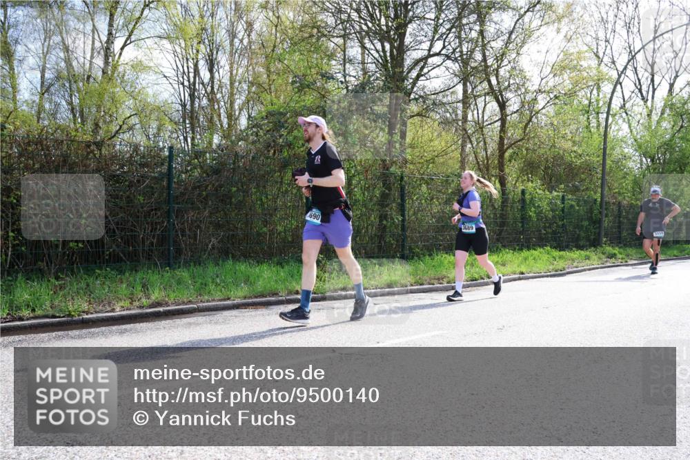 12.04.2026 - 45. Internationalen Wilhelmsburger Insellauf Yannick Fuchs http://msf.ph/oto/9500140 12.04.2026 11:09:44 Laufen 1, 690, 3689, 5559 meine-sportfotos.de