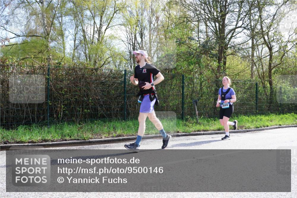 12.04.2026 - 45. Internationalen Wilhelmsburger Insellauf Yannick Fuchs http://msf.ph/oto/9500146 12.04.2026 11:09:45 Laufen 3689 meine-sportfotos.de