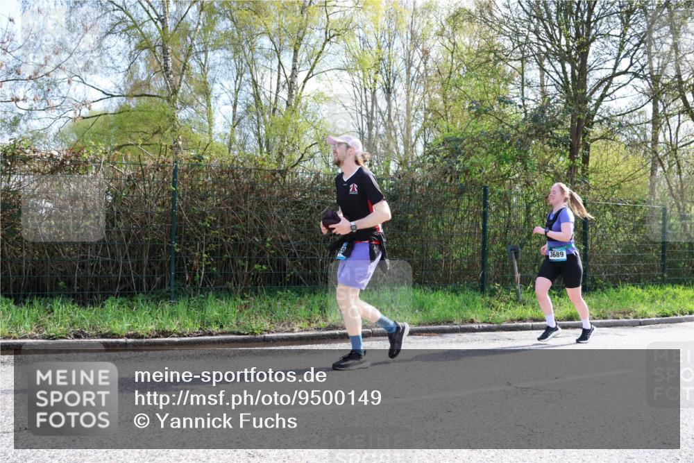 12.04.2026 - 45. Internationalen Wilhelmsburger Insellauf Yannick Fuchs http://msf.ph/oto/9500149 12.04.2026 11:09:45 Laufen 3689 meine-sportfotos.de