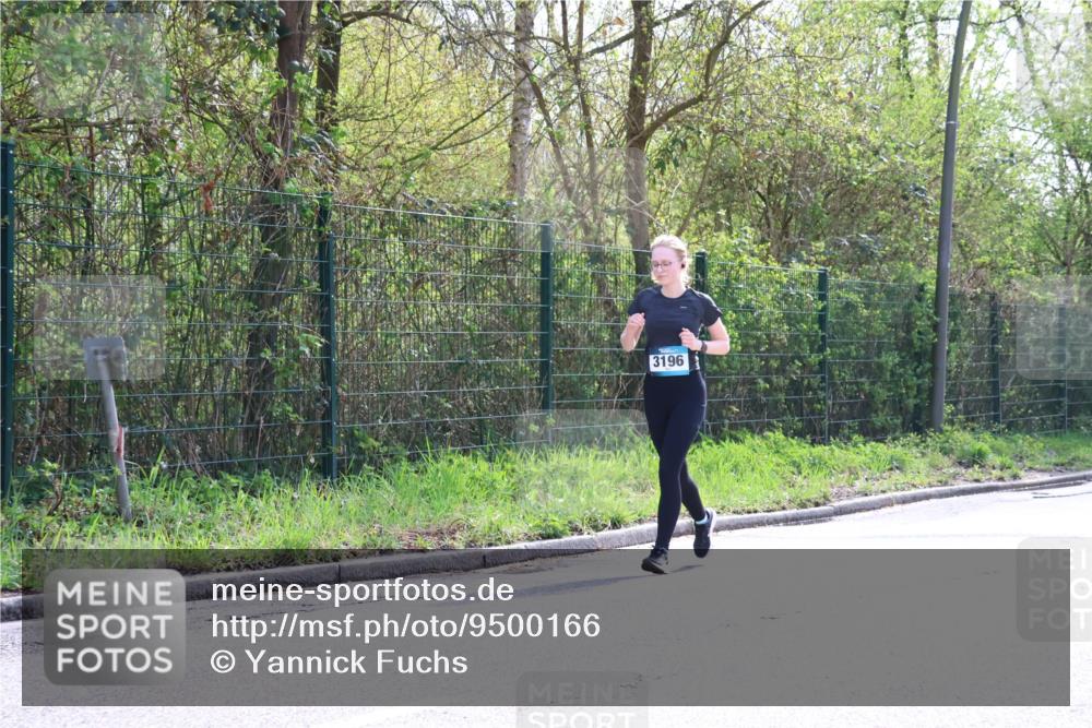 12.04.2026 - 45. Internationalen Wilhelmsburger Insellauf Yannick Fuchs http://msf.ph/oto/9500166 12.04.2026 11:09:52 Laufen 3196 meine-sportfotos.de