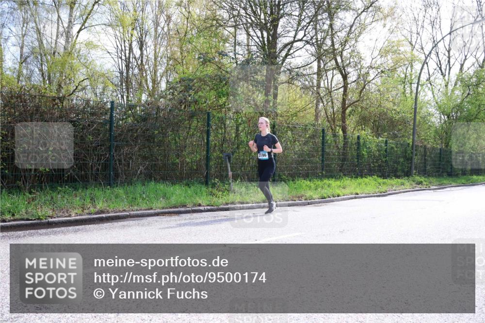 12.04.2026 - 45. Internationalen Wilhelmsburger Insellauf Yannick Fuchs http://msf.ph/oto/9500174 12.04.2026 11:09:53 Laufen 3196 meine-sportfotos.de