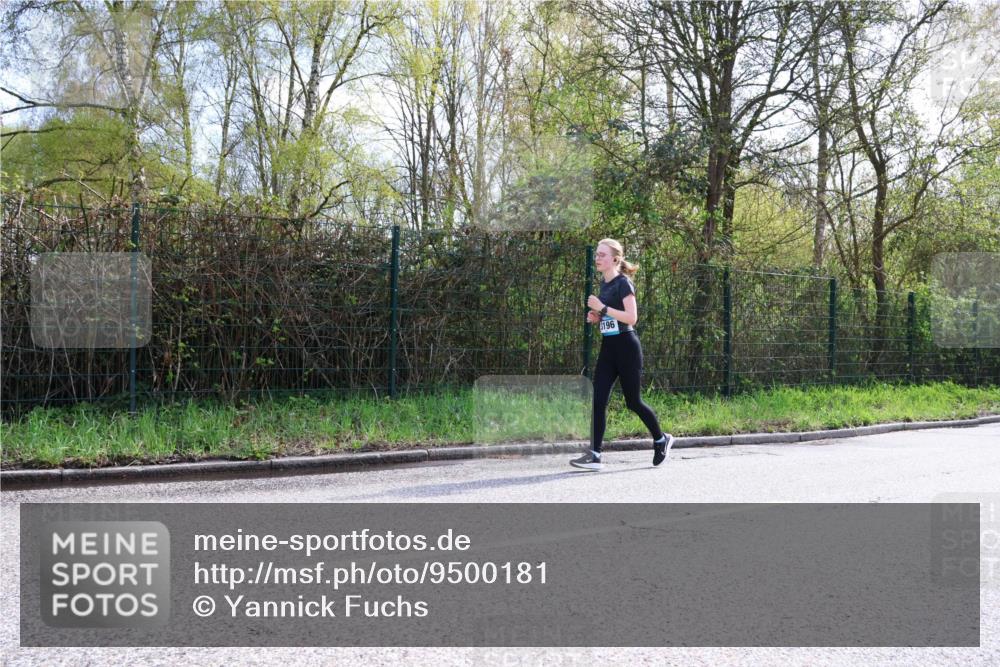 12.04.2026 - 45. Internationalen Wilhelmsburger Insellauf Yannick Fuchs http://msf.ph/oto/9500181 12.04.2026 11:09:54 Laufen 196 meine-sportfotos.de