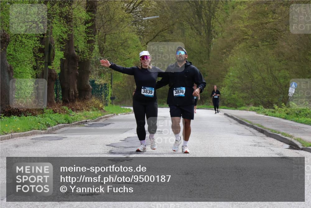 12.04.2026 - 45. Internationalen Wilhelmsburger Insellauf Yannick Fuchs http://msf.ph/oto/9500187 12.04.2026 13:16:44 Laufen 3835, 3836, 41 meine-sportfotos.de