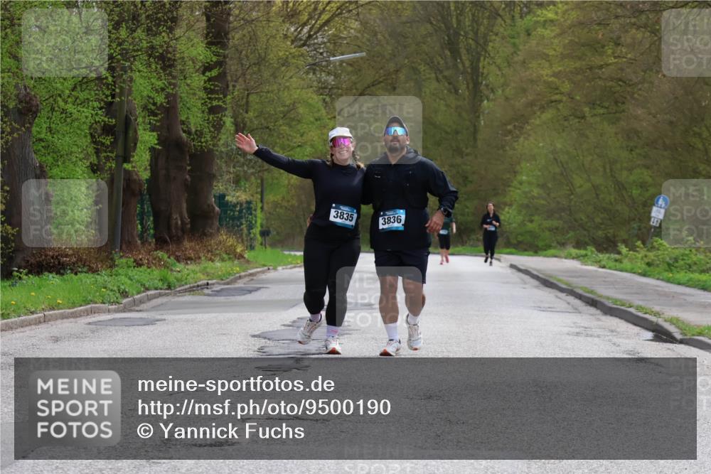12.04.2026 - 45. Internationalen Wilhelmsburger Insellauf Yannick Fuchs http://msf.ph/oto/9500190 12.04.2026 13:16:44 Laufen 3835, 3836, 41 meine-sportfotos.de
