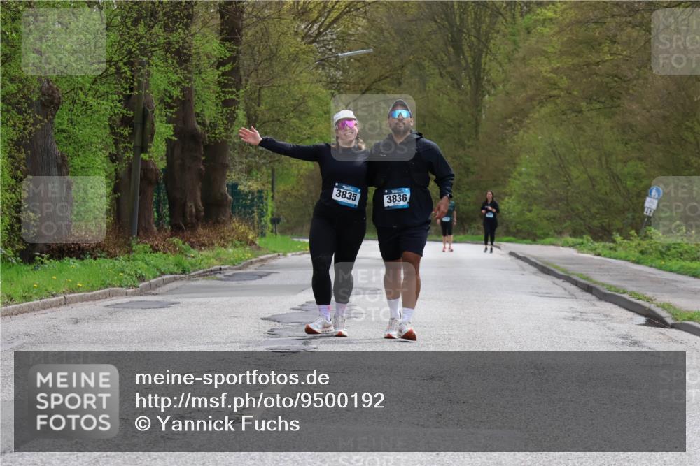 12.04.2026 - 45. Internationalen Wilhelmsburger Insellauf Yannick Fuchs http://msf.ph/oto/9500192 12.04.2026 13:16:44 Laufen 3835, 3836, 41 meine-sportfotos.de
