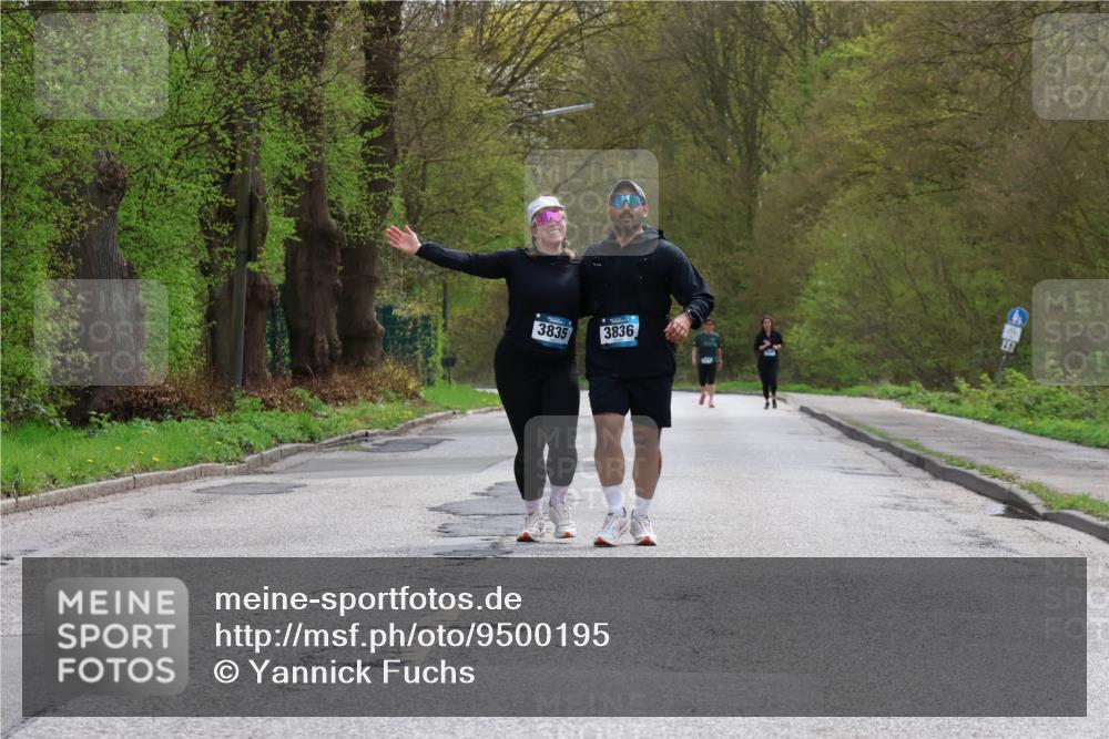 12.04.2026 - 45. Internationalen Wilhelmsburger Insellauf Yannick Fuchs http://msf.ph/oto/9500195 12.04.2026 13:16:45 Laufen 3835, 3836, 41 meine-sportfotos.de