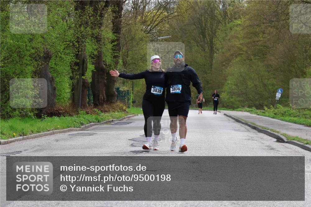 12.04.2026 - 45. Internationalen Wilhelmsburger Insellauf Yannick Fuchs http://msf.ph/oto/9500198 12.04.2026 13:16:45 Laufen 3835, 3836, 451 meine-sportfotos.de