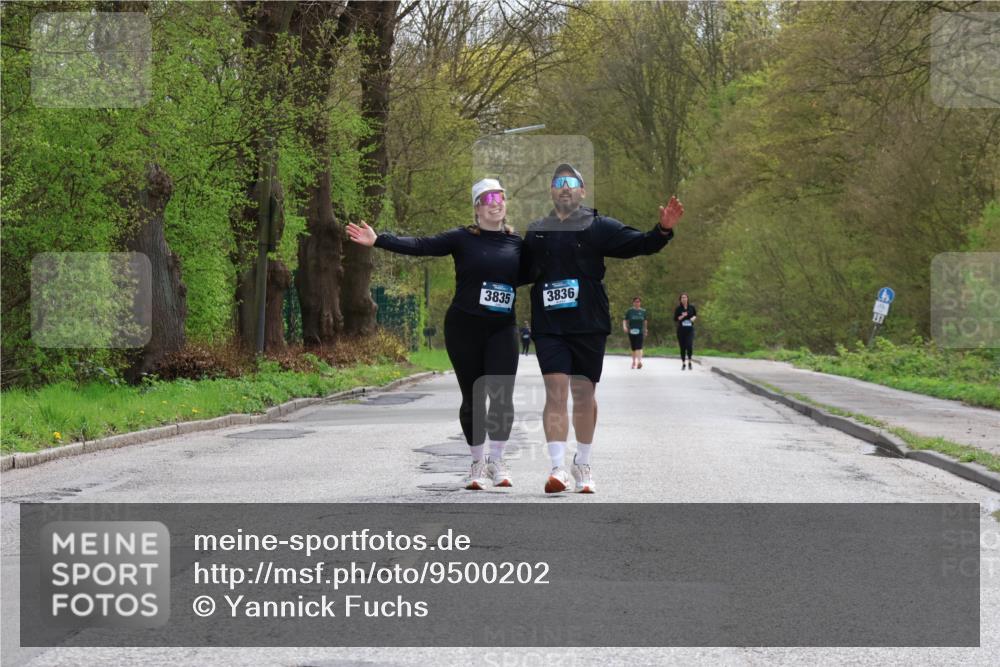 12.04.2026 - 45. Internationalen Wilhelmsburger Insellauf Yannick Fuchs http://msf.ph/oto/9500202 12.04.2026 13:16:45 Laufen 3835, 3836, 41 meine-sportfotos.de