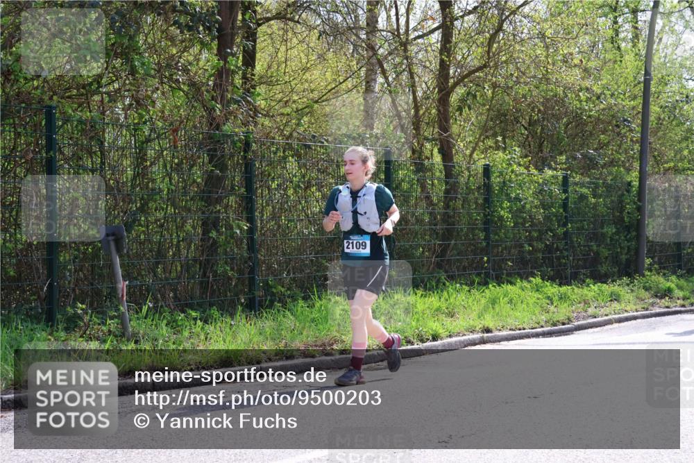 12.04.2026 - 45. Internationalen Wilhelmsburger Insellauf Yannick Fuchs http://msf.ph/oto/9500203 12.04.2026 11:10:20 Laufen 2109 meine-sportfotos.de