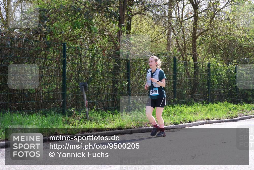 12.04.2026 - 45. Internationalen Wilhelmsburger Insellauf Yannick Fuchs http://msf.ph/oto/9500205 12.04.2026 11:10:20 Laufen 2109 meine-sportfotos.de