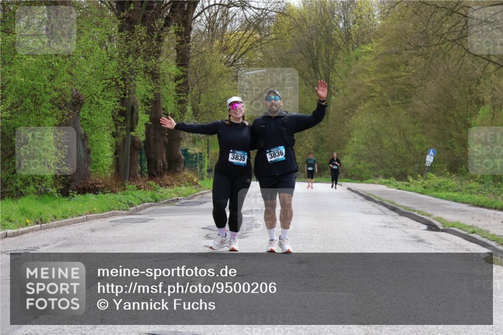12.04.2026 - 45. Internationalen Wilhelmsburger Insellauf Yannick Fuchs http://msf.ph/oto/9500206 12.04.2026 13:16:46 Laufen 3835, 3836 meine-sportfotos.de