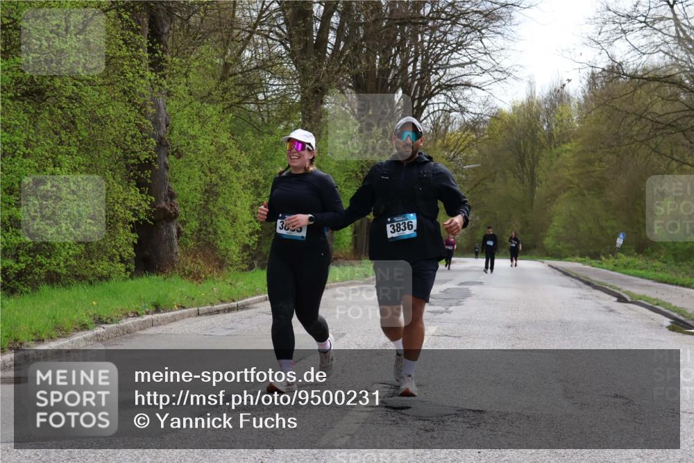 12.04.2026 - 45. Internationalen Wilhelmsburger Insellauf Yannick Fuchs http://msf.ph/oto/9500231 12.04.2026 13:16:50 Laufen 3830, 3836 meine-sportfotos.de