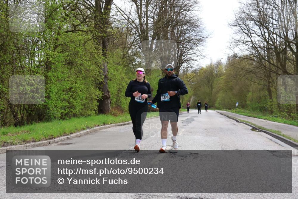 12.04.2026 - 45. Internationalen Wilhelmsburger Insellauf Yannick Fuchs http://msf.ph/oto/9500234 12.04.2026 13:16:50 Laufen 3835, 3836 meine-sportfotos.de