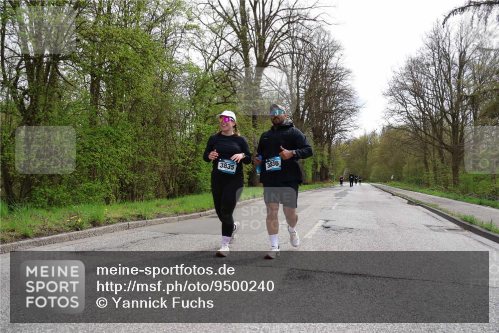 12.04.2026 - 45. Internationalen Wilhelmsburger Insellauf Yannick Fuchs http://msf.ph/oto/9500240 12.04.2026 13:16:52 Laufen 3835, 3836 meine-sportfotos.de