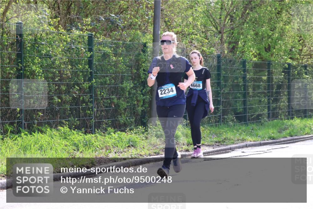 12.04.2026 - 45. Internationalen Wilhelmsburger Insellauf Yannick Fuchs http://msf.ph/oto/9500248 12.04.2026 11:10:32 Laufen 2234, 4668 meine-sportfotos.de
