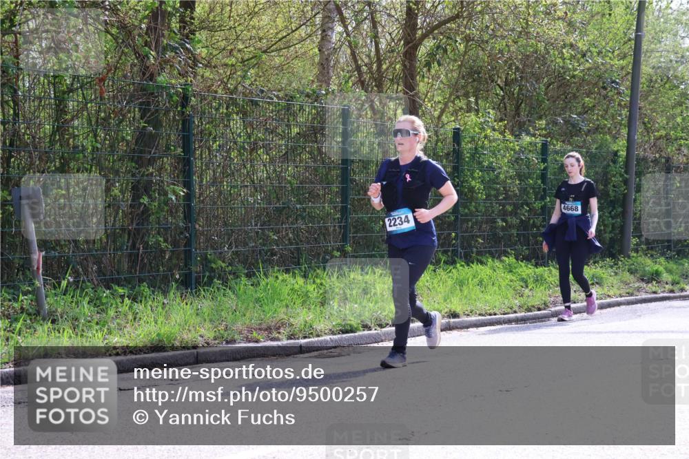 12.04.2026 - 45. Internationalen Wilhelmsburger Insellauf Yannick Fuchs http://msf.ph/oto/9500257 12.04.2026 11:10:33 Laufen 2234, 4668 meine-sportfotos.de