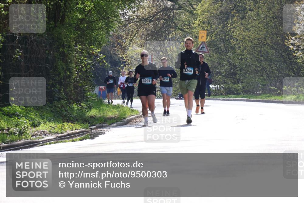 12.04.2026 - 45. Internationalen Wilhelmsburger Insellauf Yannick Fuchs http://msf.ph/oto/9500303 12.04.2026 11:10:46 Laufen 2310, 3775, 3297, 2237, 3298, 9 meine-sportfotos.de