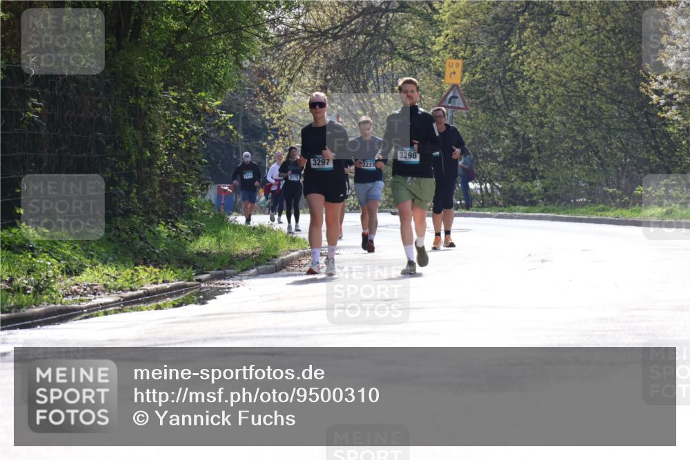 12.04.2026 - 45. Internationalen Wilhelmsburger Insellauf Yannick Fuchs http://msf.ph/oto/9500310 12.04.2026 11:10:47 Laufen 3297, 2310, 2237, 3298, 9 meine-sportfotos.de