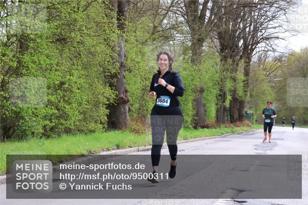 12.04.2026 - 45. Internationalen Wilhelmsburger Insellauf Yannick Fuchs http://msf.ph/oto/9500311 12.04.2026 13:17:16 Laufen 3684, 1409 meine-sportfotos.de