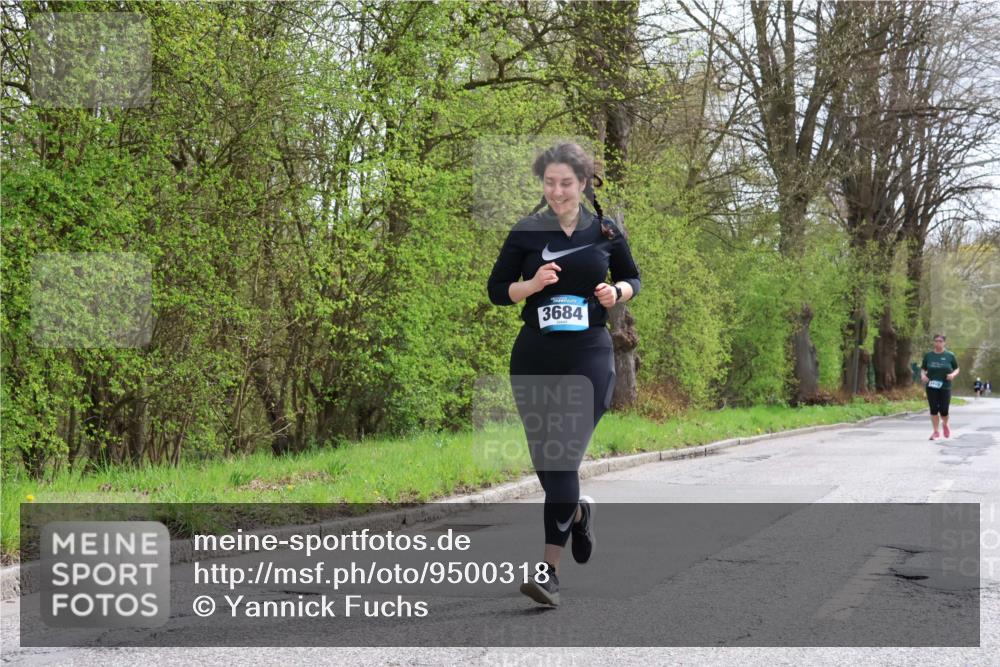 12.04.2026 - 45. Internationalen Wilhelmsburger Insellauf Yannick Fuchs http://msf.ph/oto/9500318 12.04.2026 13:17:17 Laufen 3684 meine-sportfotos.de