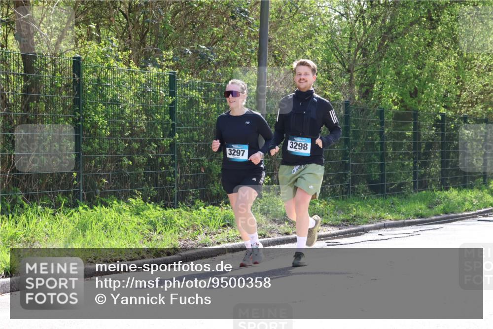 12.04.2026 - 45. Internationalen Wilhelmsburger Insellauf Yannick Fuchs http://msf.ph/oto/9500358 12.04.2026 11:10:58 Laufen 3297, 3298 meine-sportfotos.de
