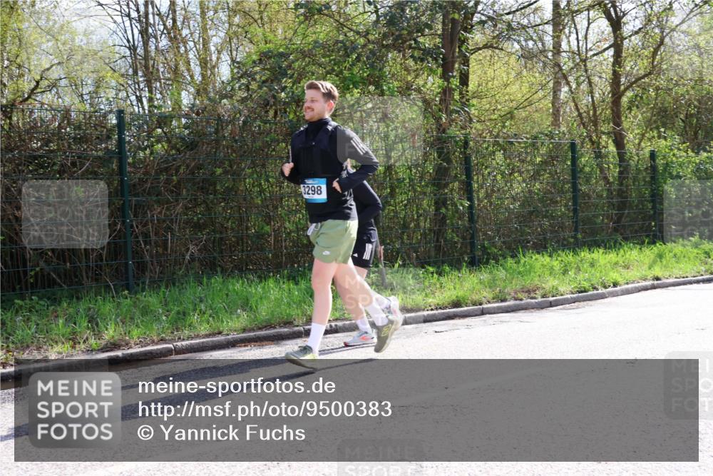 12.04.2026 - 45. Internationalen Wilhelmsburger Insellauf Yannick Fuchs http://msf.ph/oto/9500383 12.04.2026 11:11:01 Laufen 3298 meine-sportfotos.de