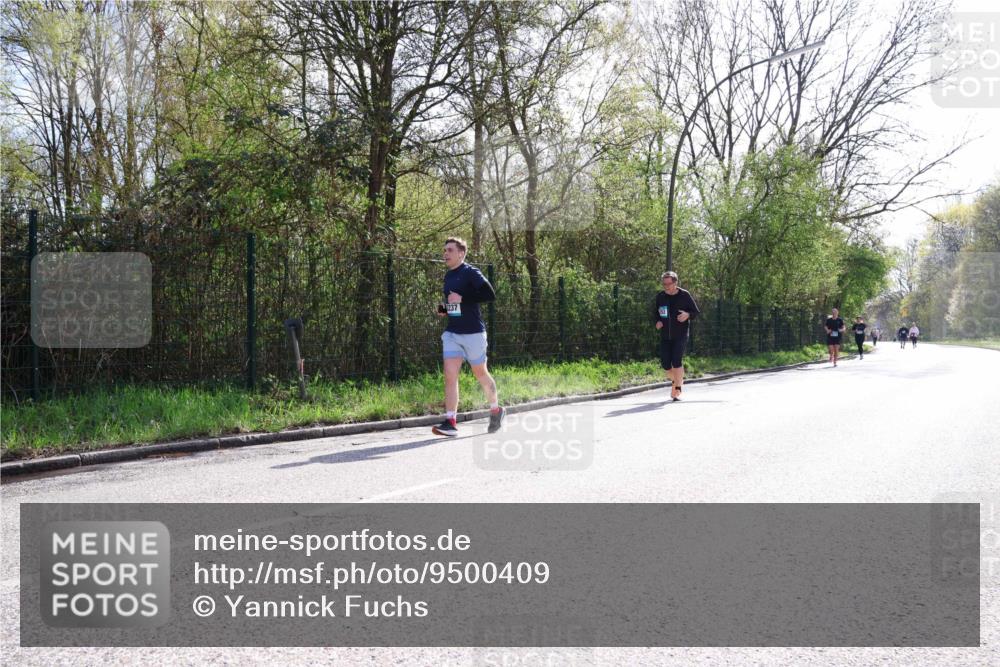 12.04.2026 - 45. Internationalen Wilhelmsburger Insellauf Yannick Fuchs http://msf.ph/oto/9500409 12.04.2026 11:11:07 Laufen 1237 meine-sportfotos.de