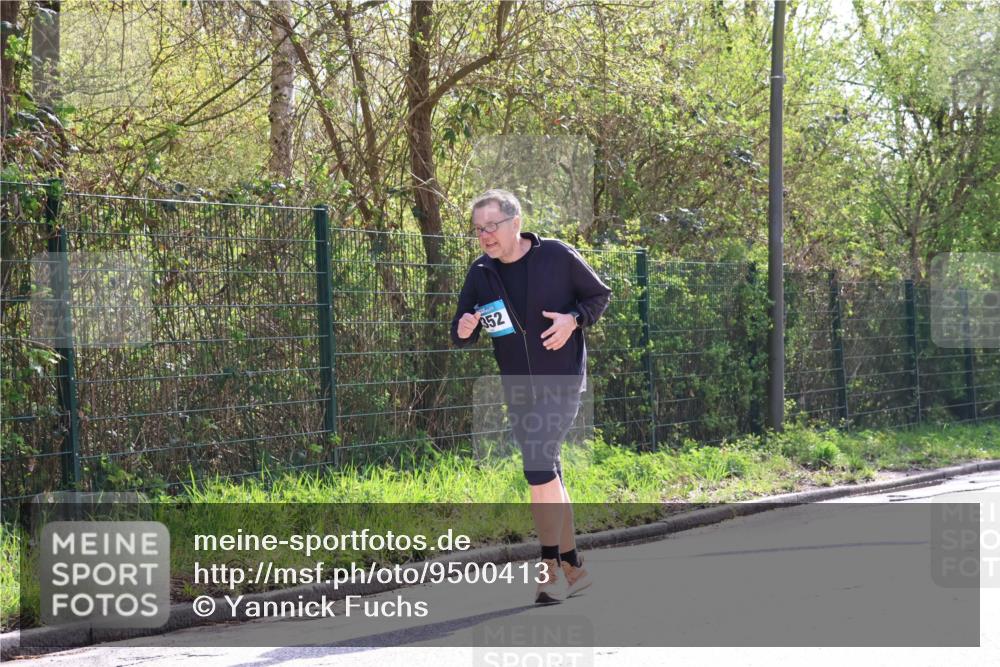 12.04.2026 - 45. Internationalen Wilhelmsburger Insellauf Yannick Fuchs http://msf.ph/oto/9500413 12.04.2026 11:11:08 Laufen 352 meine-sportfotos.de