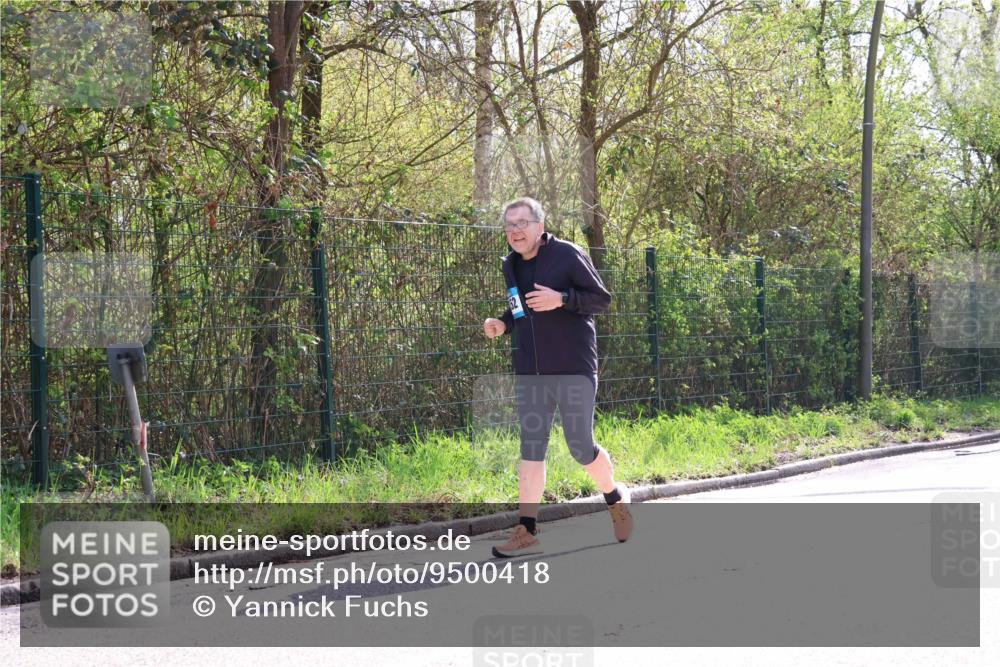 12.04.2026 - 45. Internationalen Wilhelmsburger Insellauf Yannick Fuchs http://msf.ph/oto/9500418 12.04.2026 11:11:09 Laufen  meine-sportfotos.de