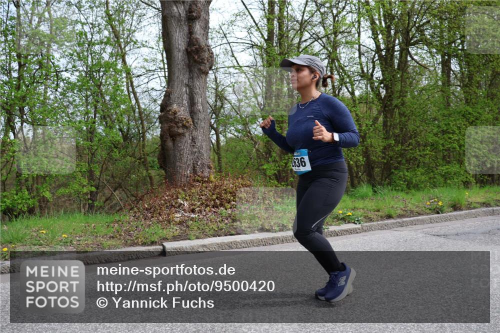 12.04.2026 - 45. Internationalen Wilhelmsburger Insellauf Yannick Fuchs http://msf.ph/oto/9500420 12.04.2026 13:17:55 Laufen 2636 meine-sportfotos.de