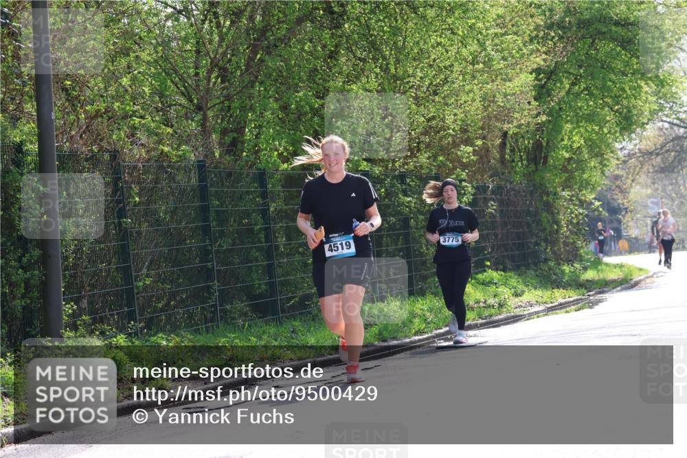 12.04.2026 - 45. Internationalen Wilhelmsburger Insellauf Yannick Fuchs http://msf.ph/oto/9500429 12.04.2026 11:11:11 Laufen 4519, 3775 meine-sportfotos.de