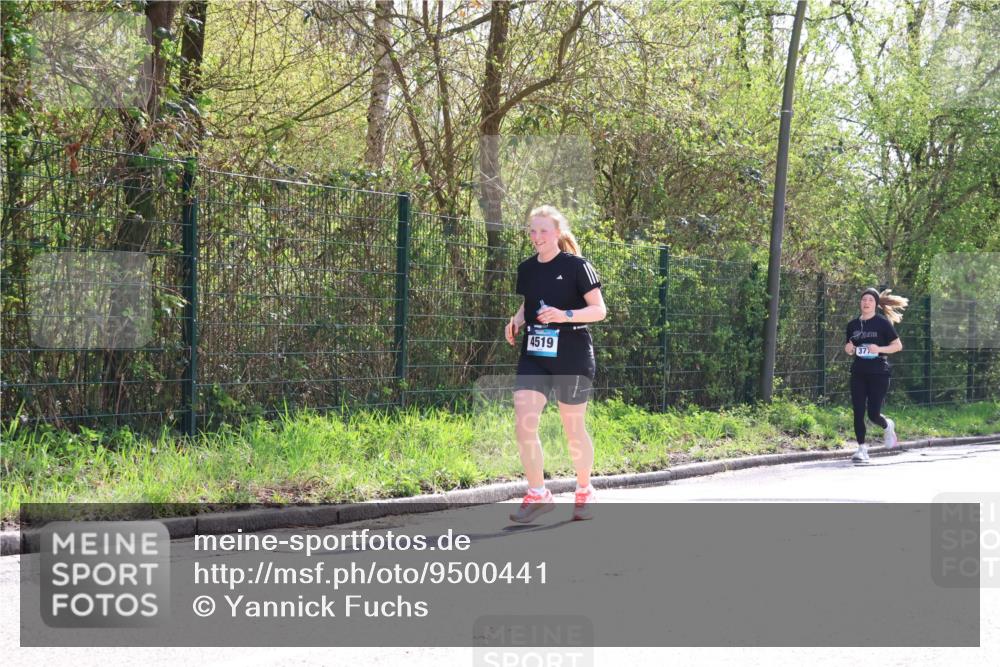 12.04.2026 - 45. Internationalen Wilhelmsburger Insellauf Yannick Fuchs http://msf.ph/oto/9500441 12.04.2026 11:11:14 Laufen 4519, 37 meine-sportfotos.de