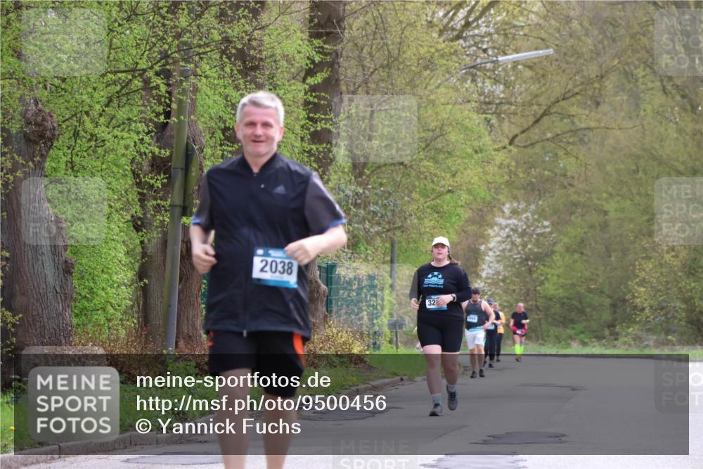 12.04.2026 - 45. Internationalen Wilhelmsburger Insellauf Yannick Fuchs http://msf.ph/oto/9500456 12.04.2026 13:18:11 Laufen 2038, 32 meine-sportfotos.de