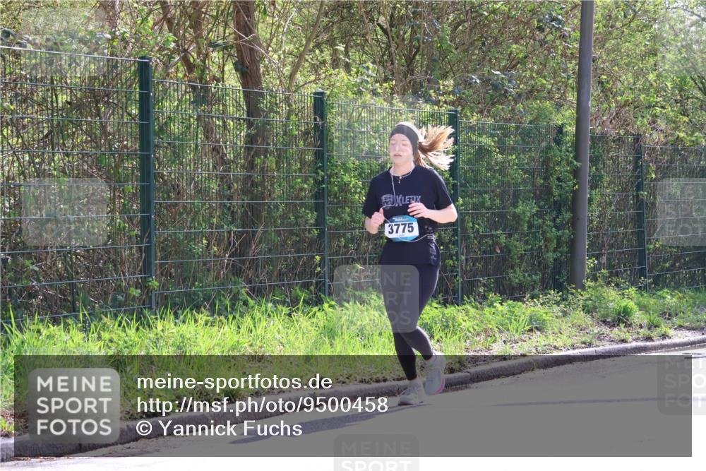 12.04.2026 - 45. Internationalen Wilhelmsburger Insellauf Yannick Fuchs http://msf.ph/oto/9500458 12.04.2026 11:11:16 Laufen 3775 meine-sportfotos.de