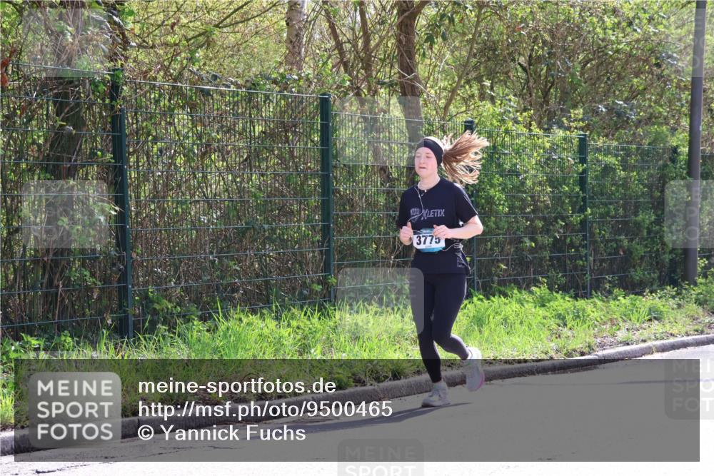 12.04.2026 - 45. Internationalen Wilhelmsburger Insellauf Yannick Fuchs http://msf.ph/oto/9500465 12.04.2026 11:11:17 Laufen 3775 meine-sportfotos.de