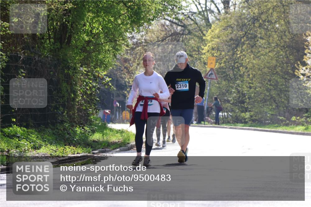 12.04.2026 - 45. Internationalen Wilhelmsburger Insellauf Yannick Fuchs http://msf.ph/oto/9500483 12.04.2026 11:11:20 Laufen 2310 meine-sportfotos.de